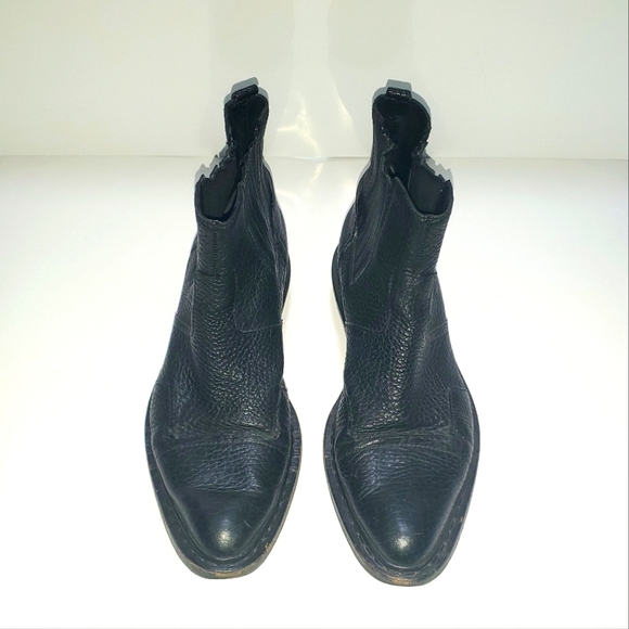 BALENCIAGA - Black Leather Chelsea Boots - Picture 3 of 11